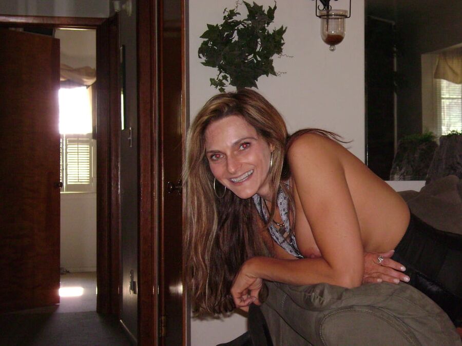 Brunette MIlf