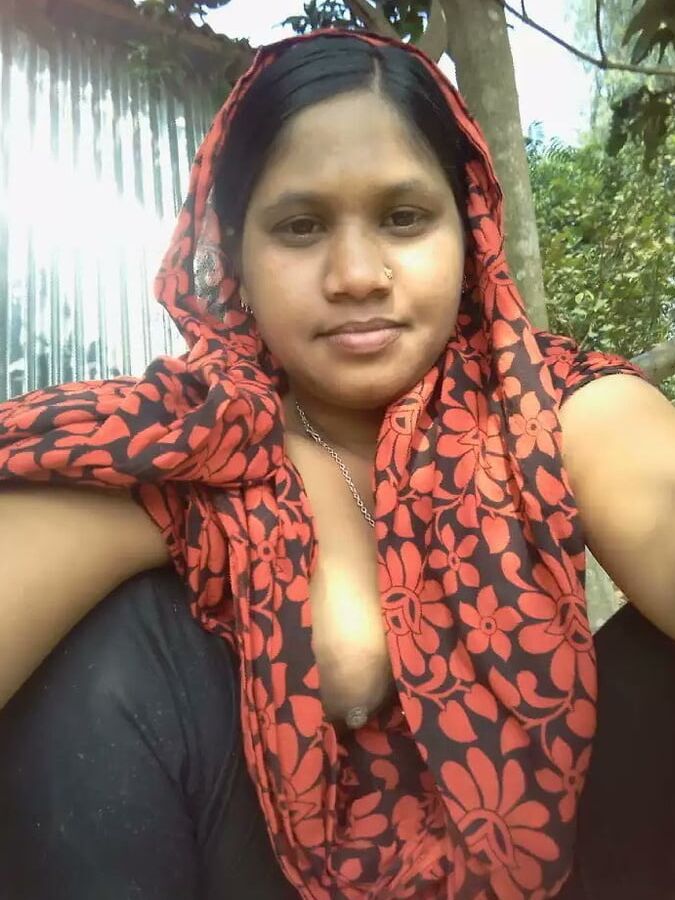 Tamil sexy girls only boobs
