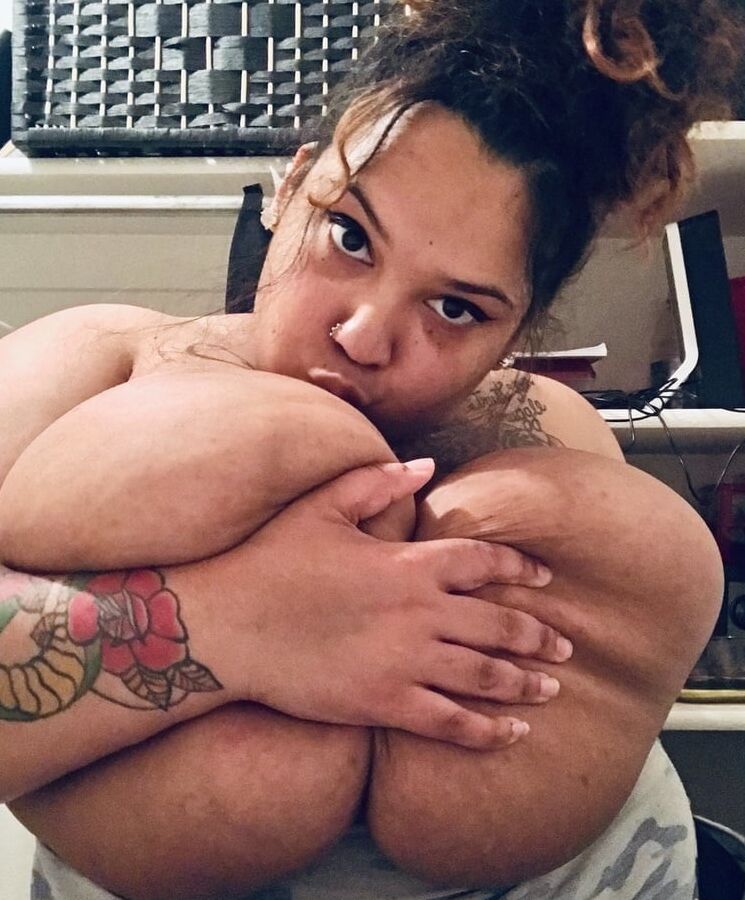 Monster Tits On Chubby Ebony Babe October