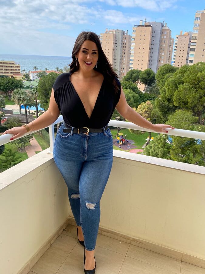 Sexy as fuck Chav Slut
