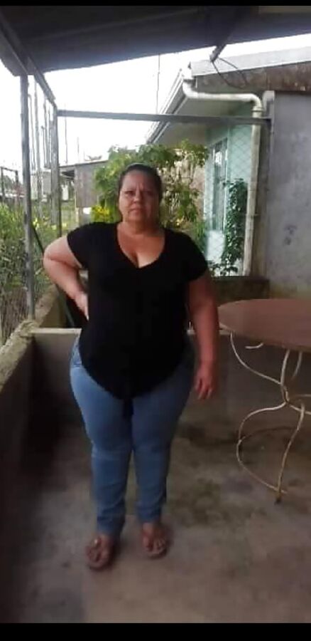Esme nalgona madura