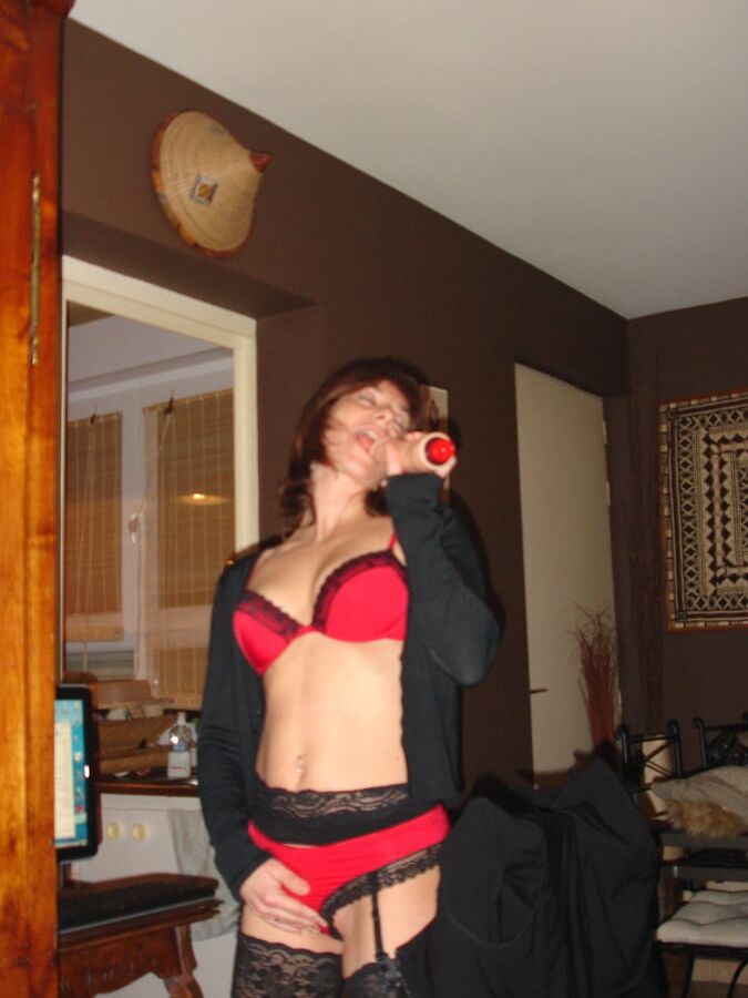 AMATEUR MATURE
