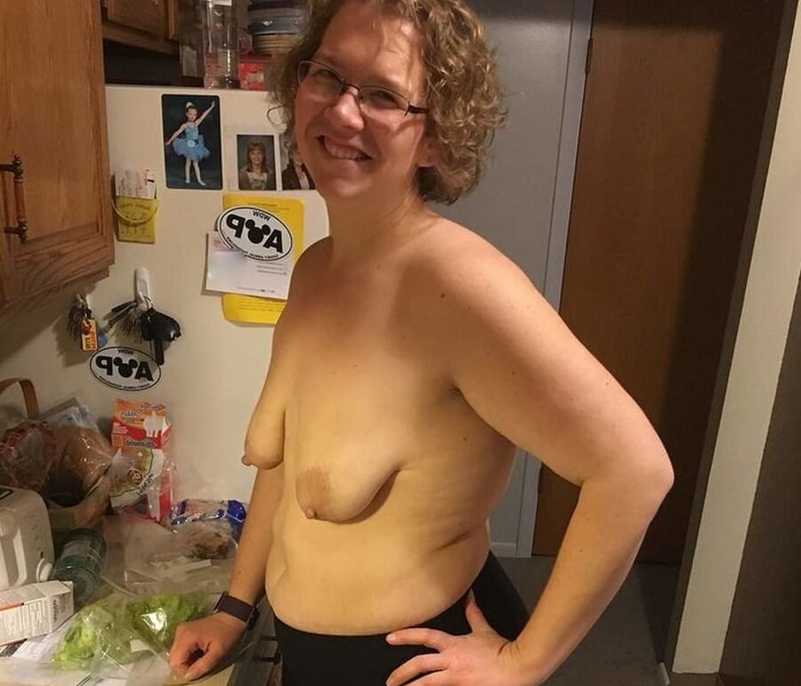 Topless in Jeans