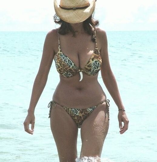 sexy amateures and matures in hats
