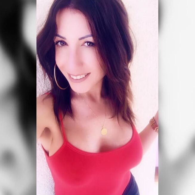 Greek Slut : Kelly