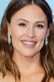 JENNIFER GARNER