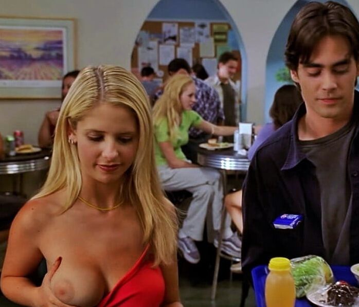 Sarah Michelle Gellar hot fakes