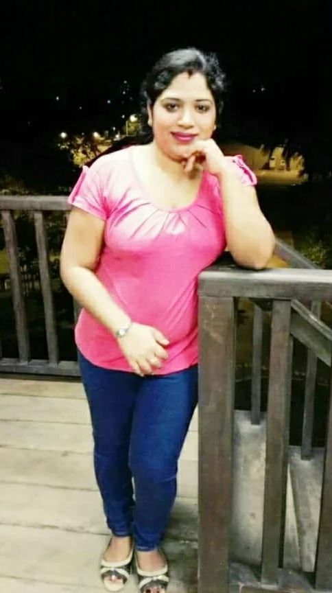 Tamil hot stylish auntys