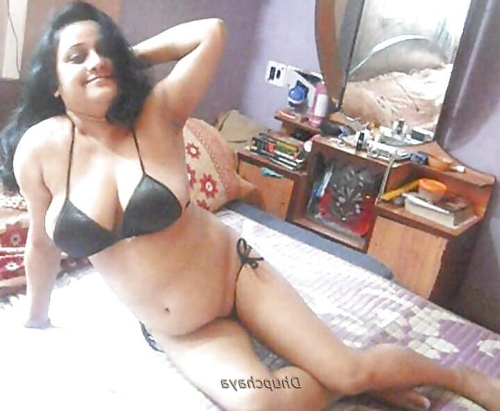 Desi Punjabi aunty namrata kaur nude pics