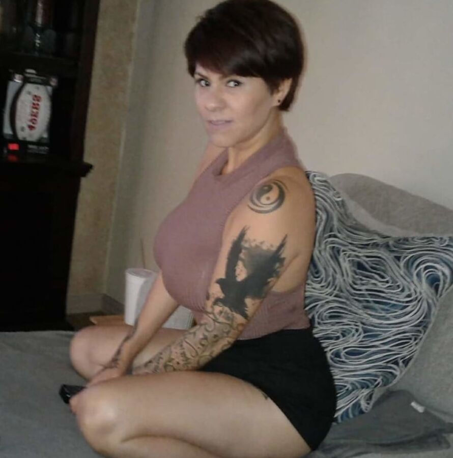 BANGING BUSTY SEXY MILF