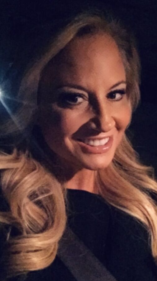 Sunny wwe