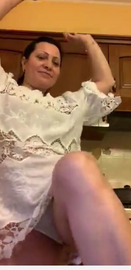 Flash boobs live facebook romanian
