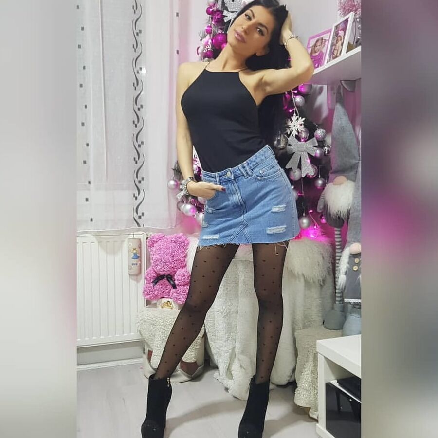 Serbian slut skinny mom beautifil ass Jelena Zivkovic