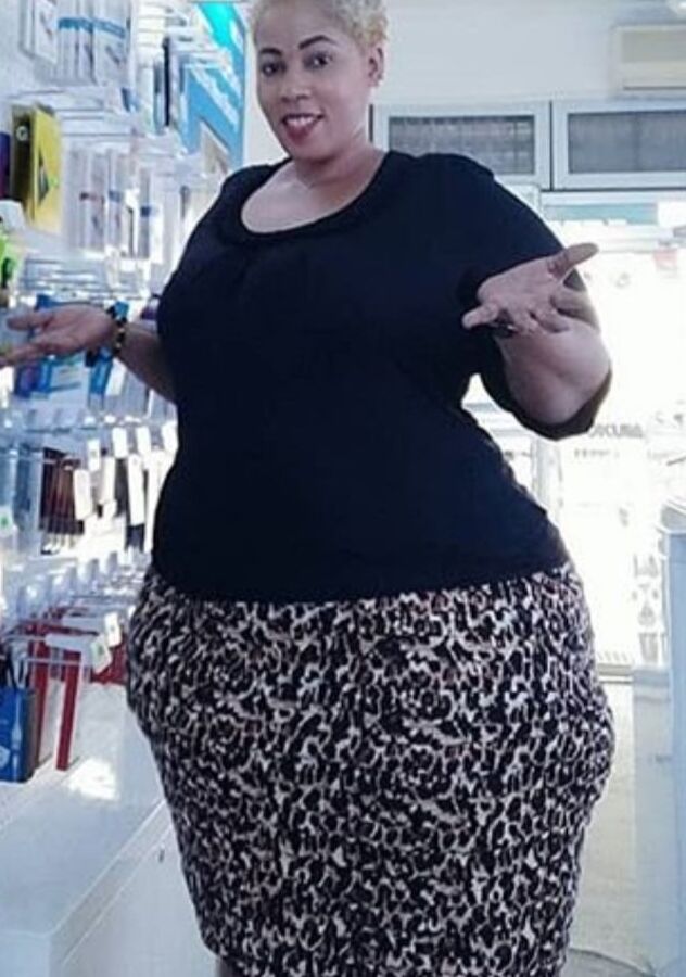 Ginormous mega booty huge leg cellulite bbw pear Divyo