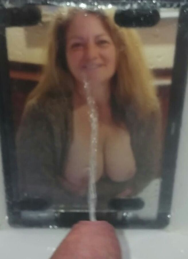 SINNDIE piss tribute photos