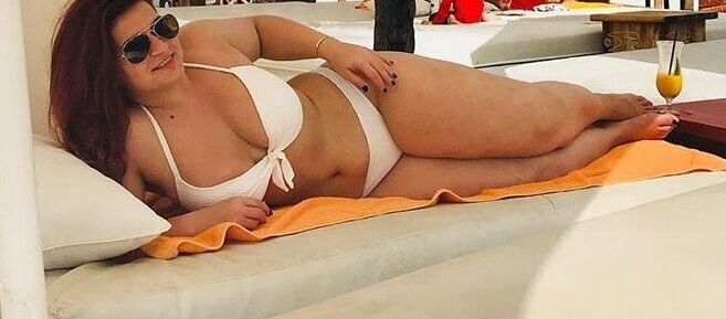Thick Leona