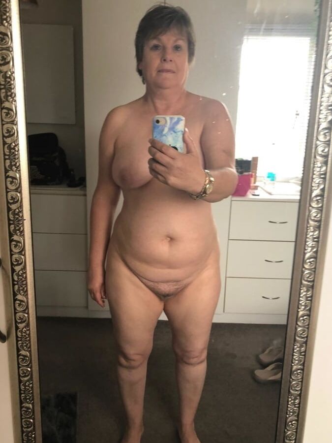 彼女の体を愛してください