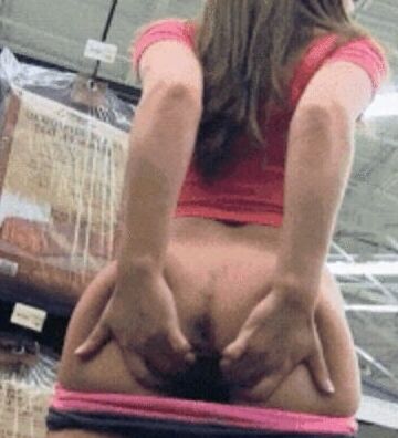 Whores love flashing