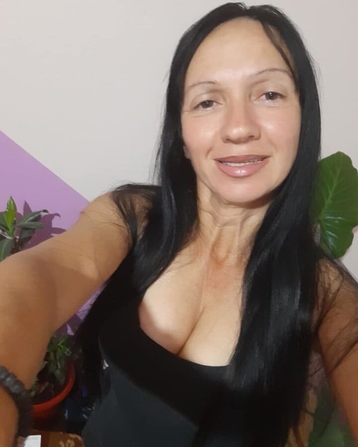 Serbian hot beautiful milf big natural tits Slavica Rankovic