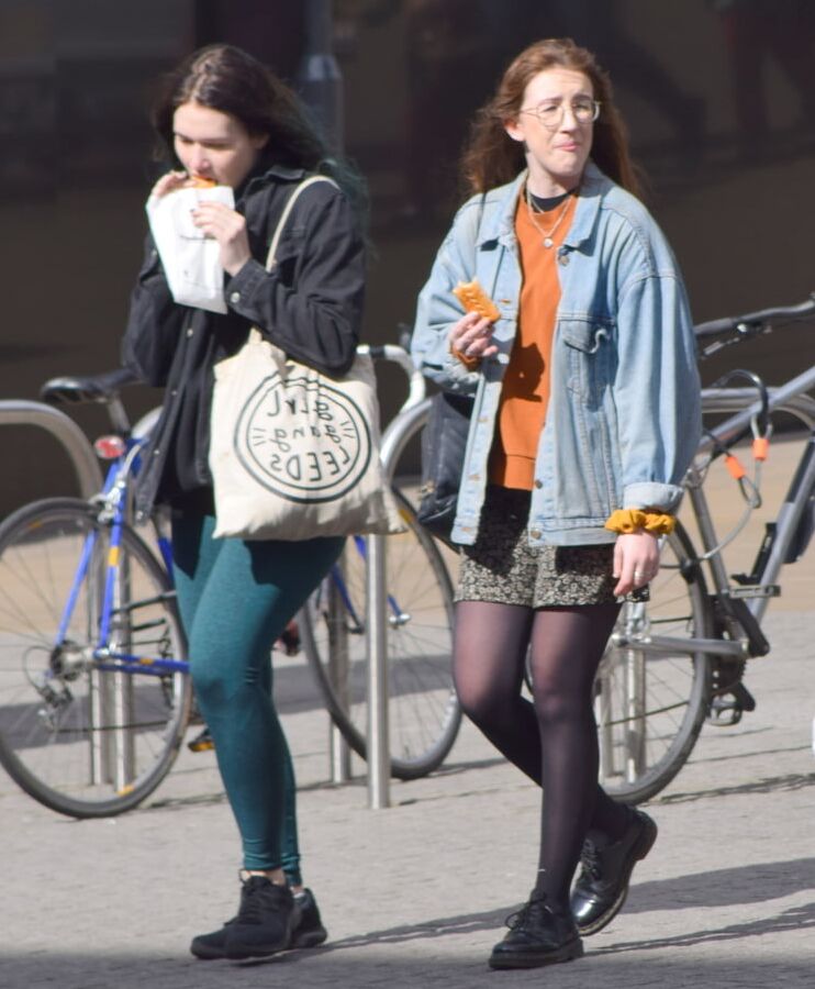 Street Pantyhose - UK Cunts in Tights