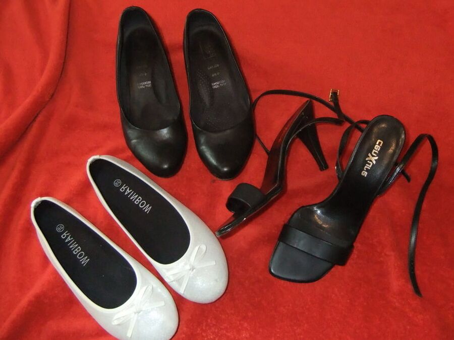 High Heels und Nylons abzugeben