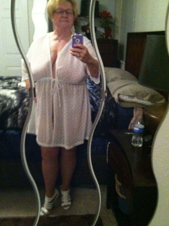 BUSTY GRANNIES ARE HOT TOO!