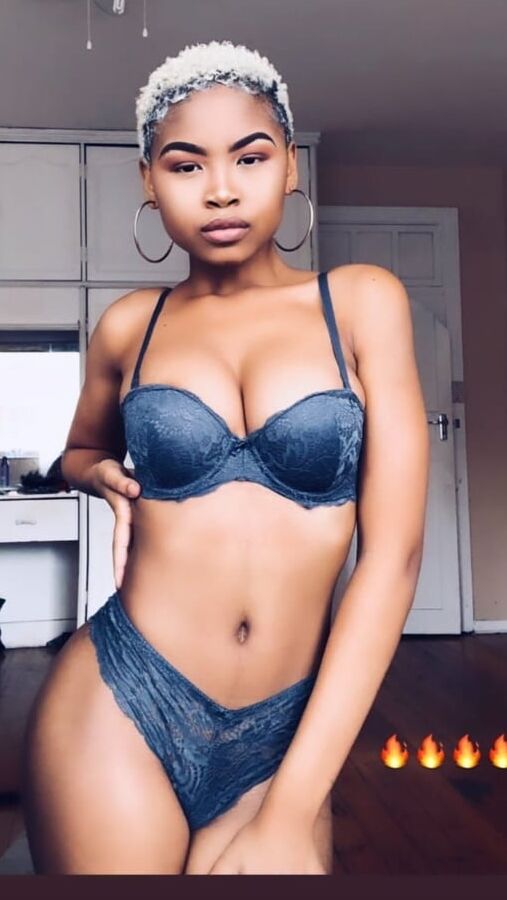 Ebony - Summer Beauties