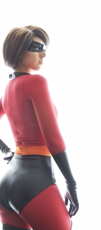 Ladies in cosplay &amp; fancy dress