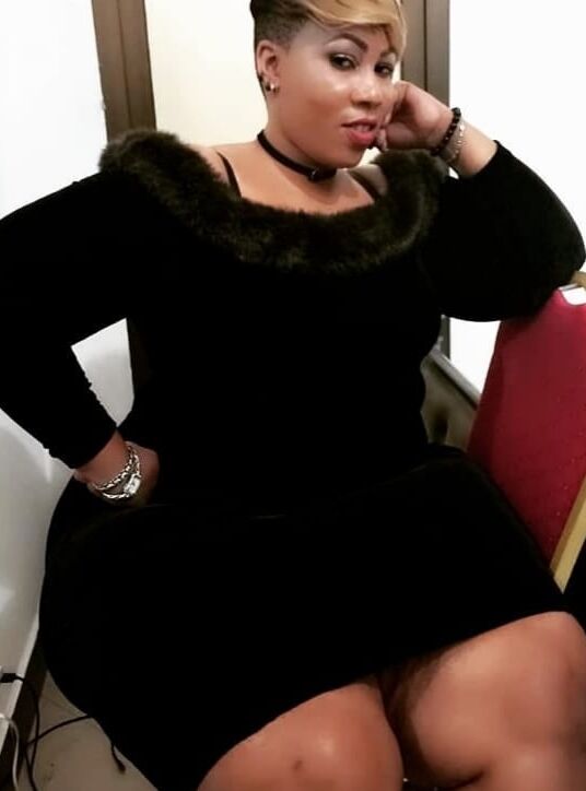 Ginormous mega booty huge leg cellulite bbw pear Divyo