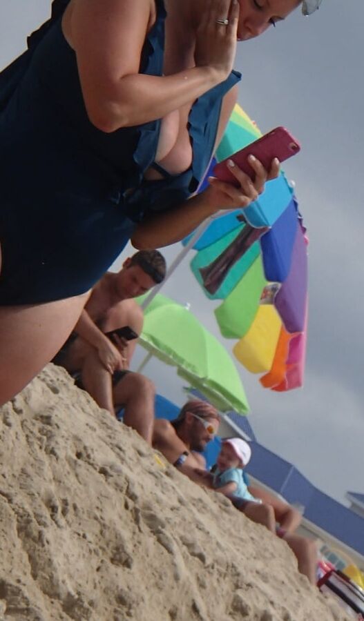 busty mom swimsuit