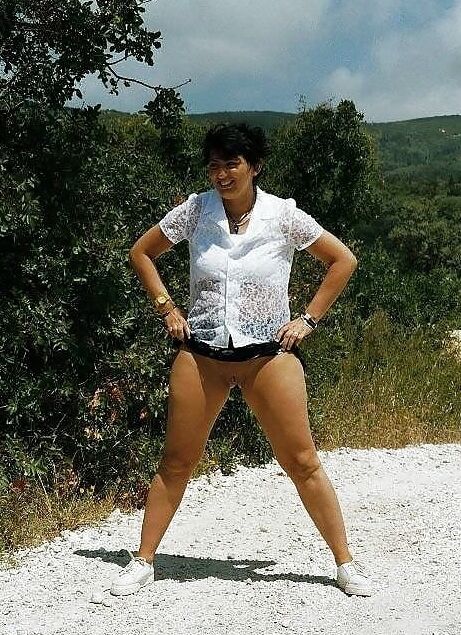 brunette top ms VI