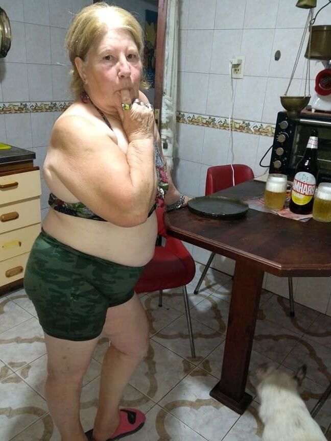 madurazas abuelas muy coquetas y calientes, siguen sexis