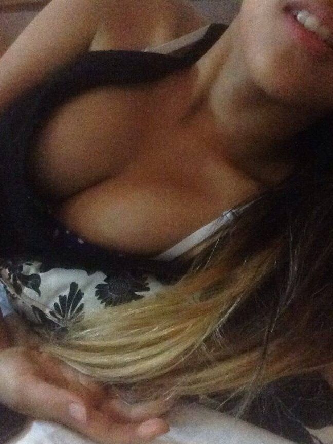 Looking for nudes....willing to trade