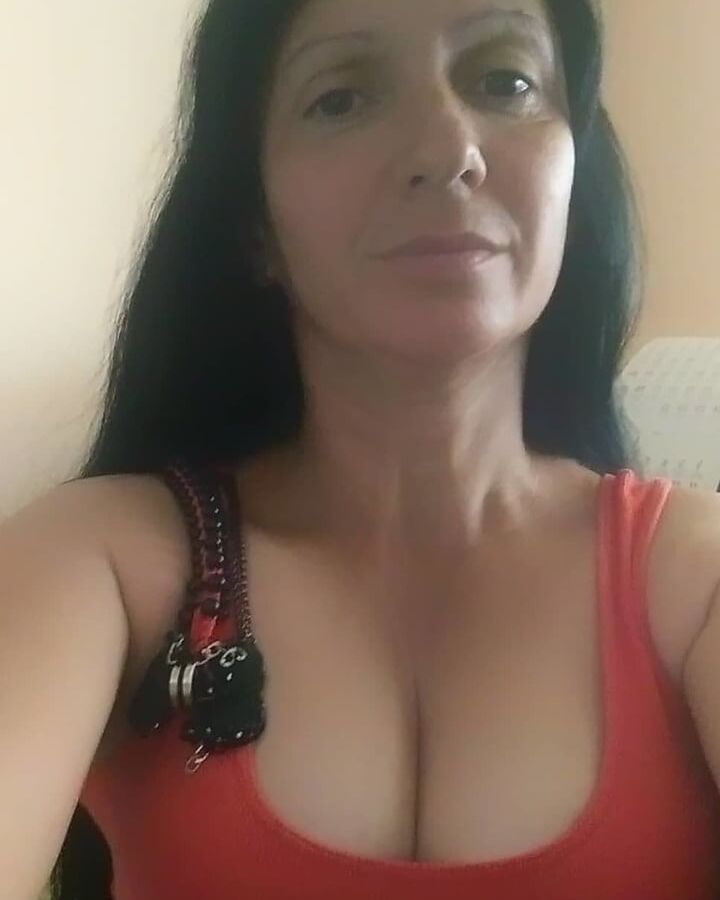 Serbian hot beautiful milf big natural tits Slavica Rankovic
