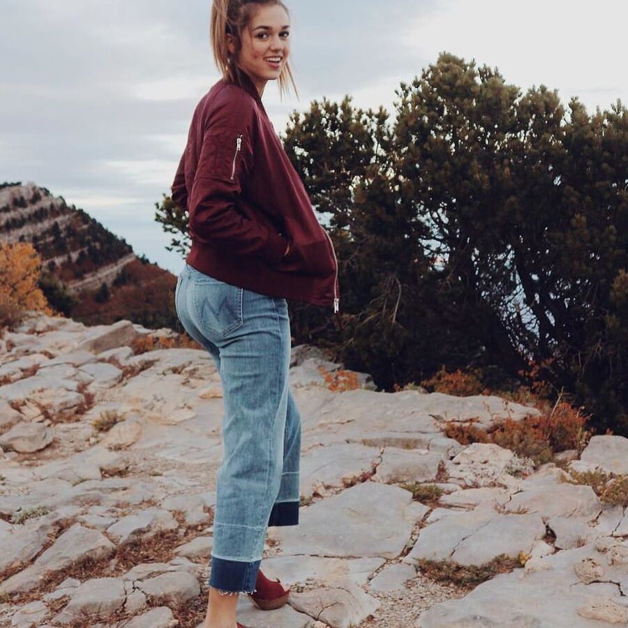 Sadie Robertson should be used so hard she can&;t walk