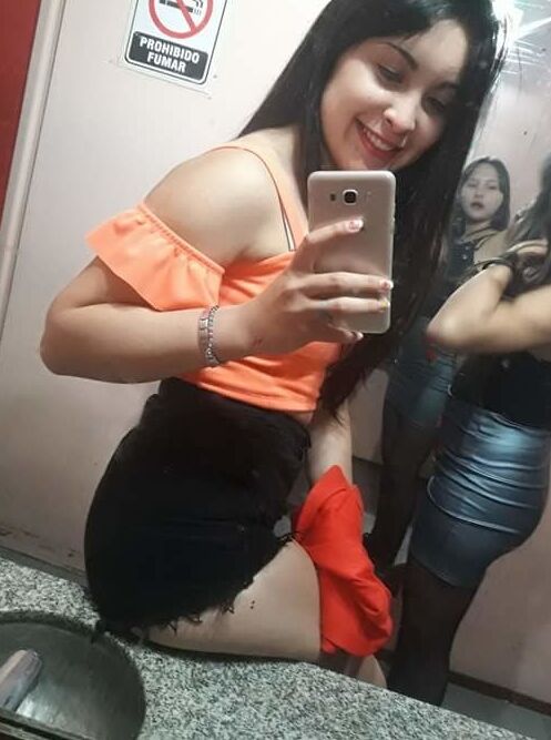 MICAELA GOMEZ puta culona argentina teen sexy bitch