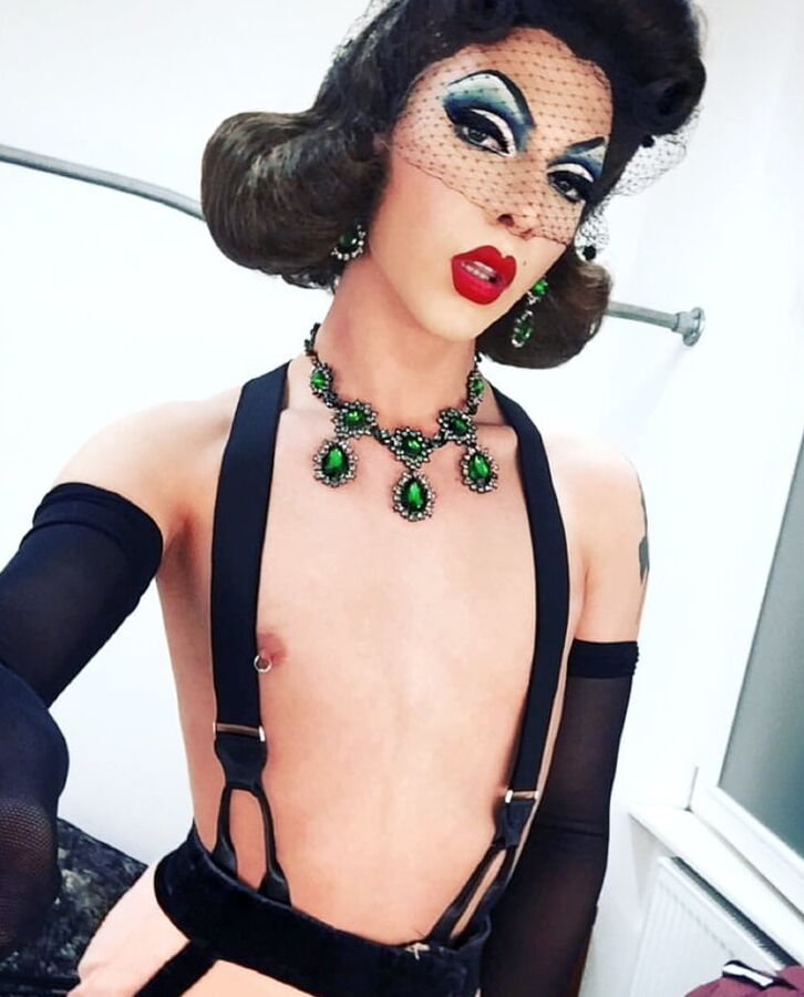 Makeup fetish