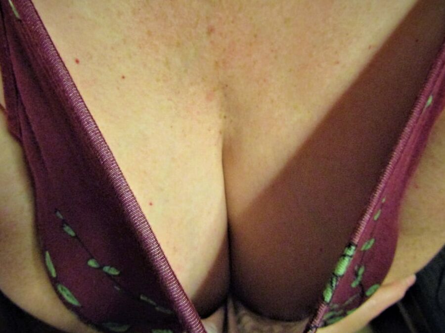 titties under shirts