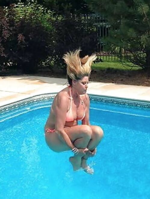 SEXY MILF
