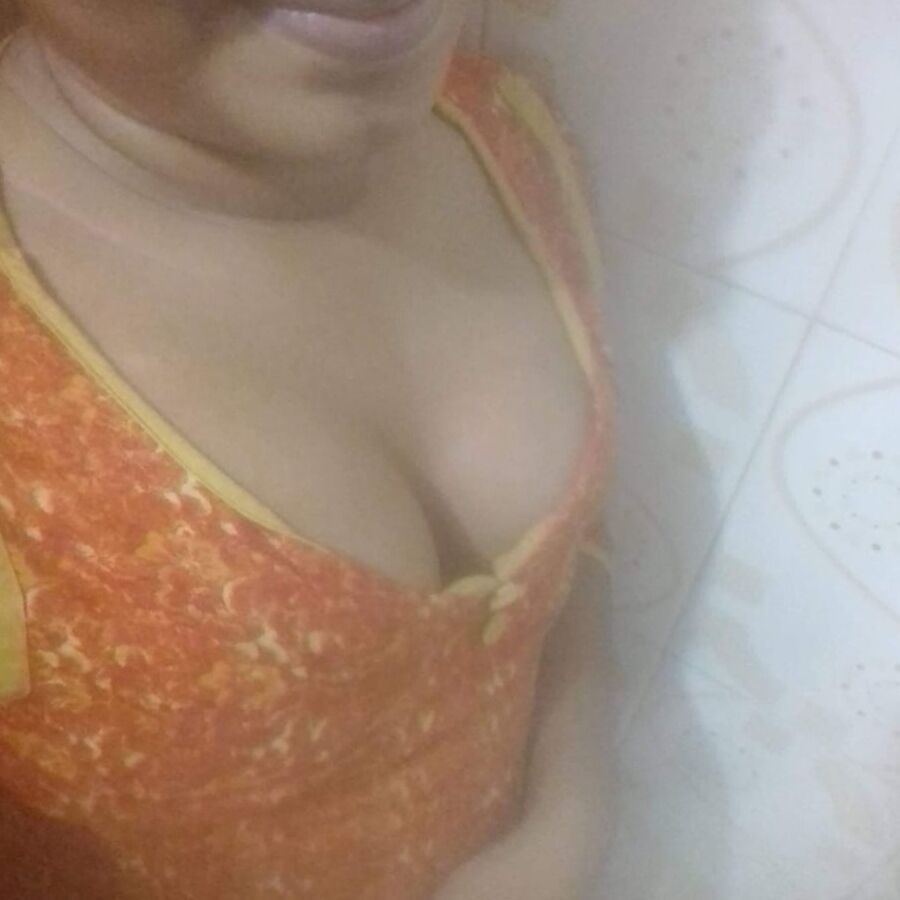New Bangladeshi Girl showing Boobs