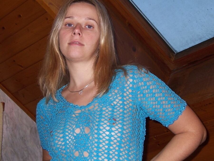 moms so fuckin flat