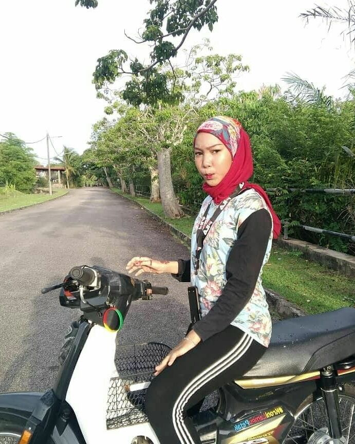 Yana Tudung