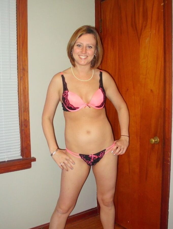 moms so fuckin flat