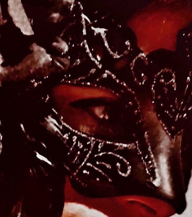 Le Masquerade ... (VM)