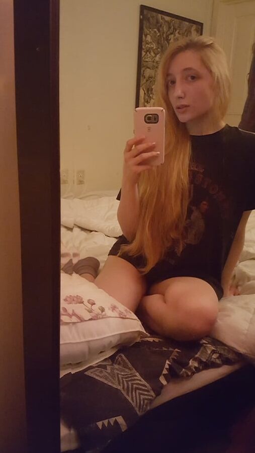 Cute Samantha Shows Off