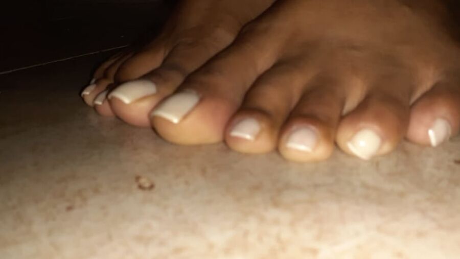 Feet, Morena, size
