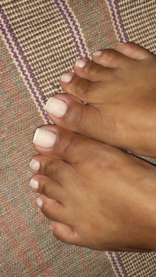 Feet, Morena, size