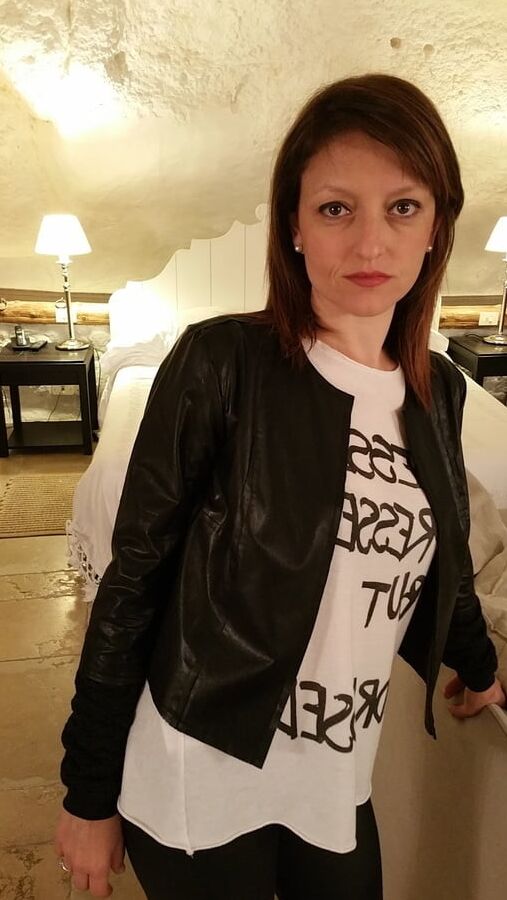 Lorraine Romano webslut needing exposure and reposting