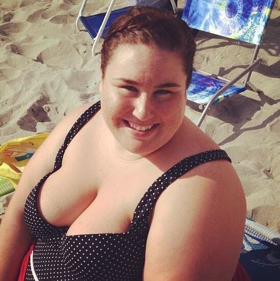 Pretty BBWs and fatties from fashion blogs