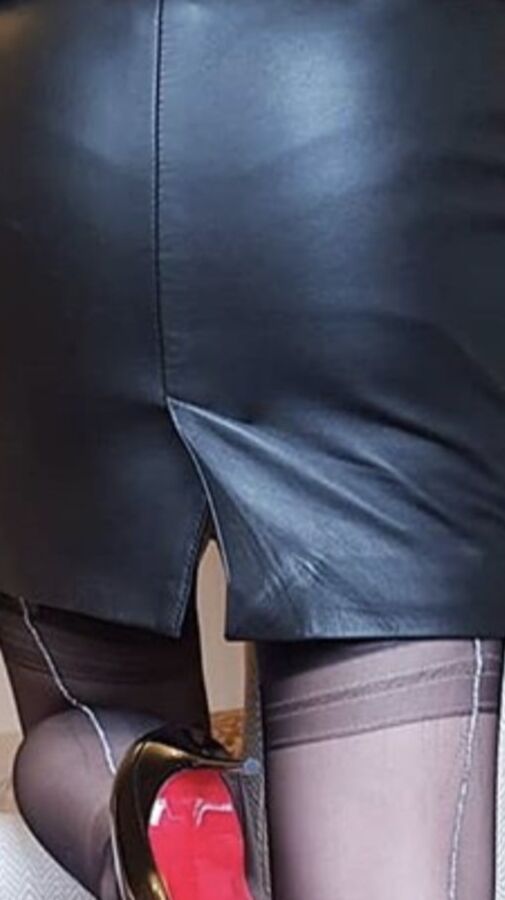 My new silver seamed stockings and black leather skirt